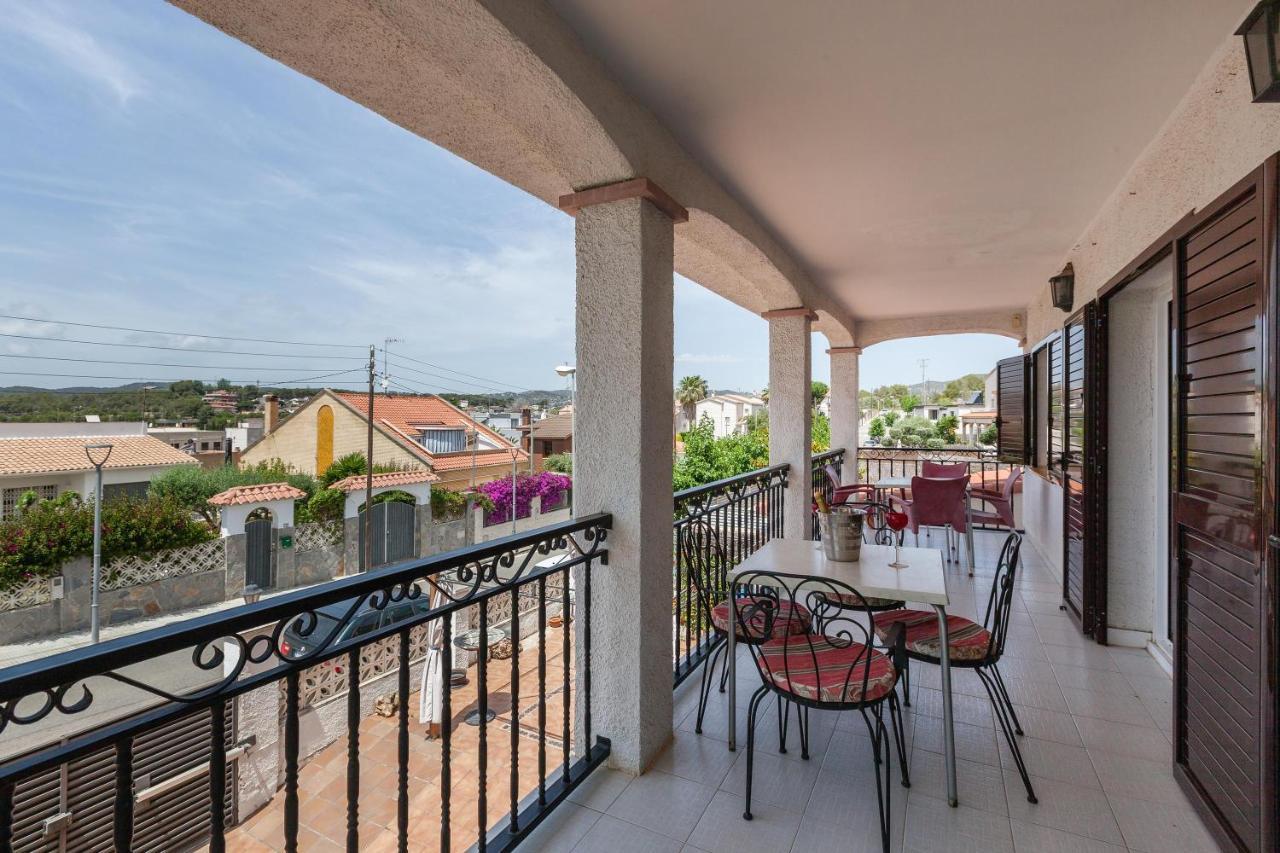 Villa Lilia Vilanova i la Geltrú Eksteriør bilde