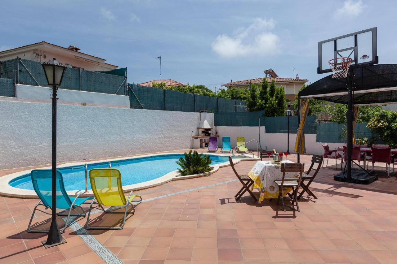 Villa Lilia Vilanova i la Geltrú Eksteriør bilde